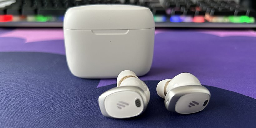 Edifier NeoDots case and Earbuds