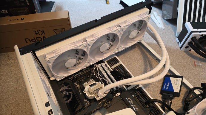 Havn HS 420 VGPU case with a 4090 FE and Arctic Liquid Freezer 3 Pro A-RGB CPU cooler, close-up on the CPU cooler being installed