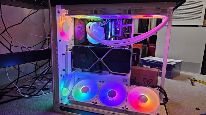 Havn HS 420 VGPU case with a 4090 FE and Arctic Liquid Freezer 3 Pro A-RGB CPU cooler, front view with side panels removed