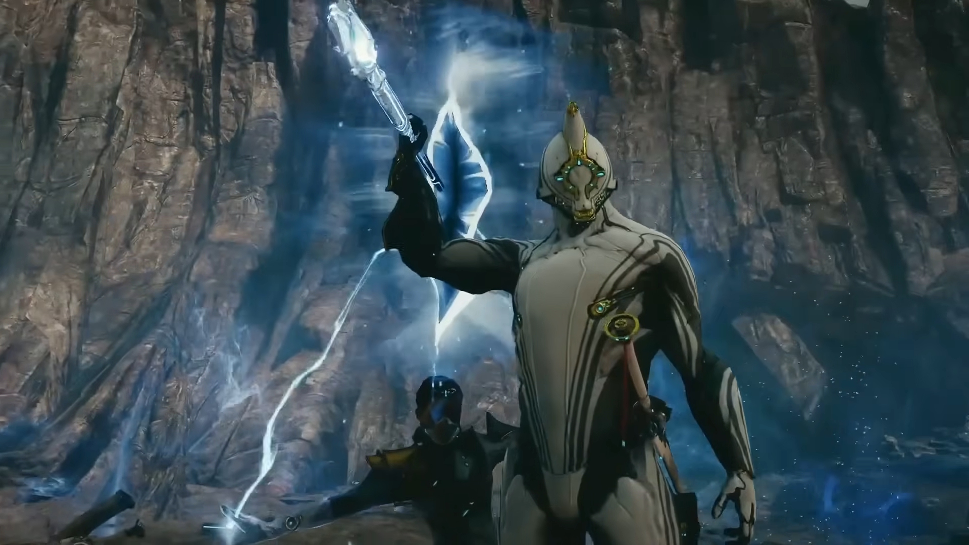 Warframe big sword Tauron Strike.